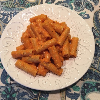 Rigatoni Alla Vodka Recipe - GreatChefRecipes.com